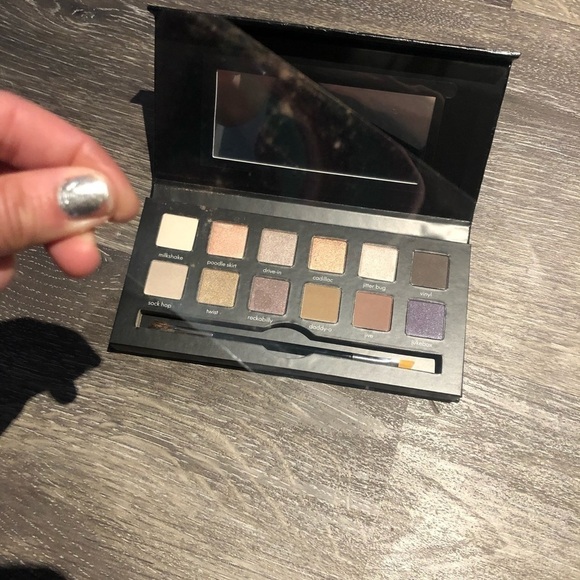 HOST PICK 🔥 YBF Rock the Croc Palette - Picture 4 of 7